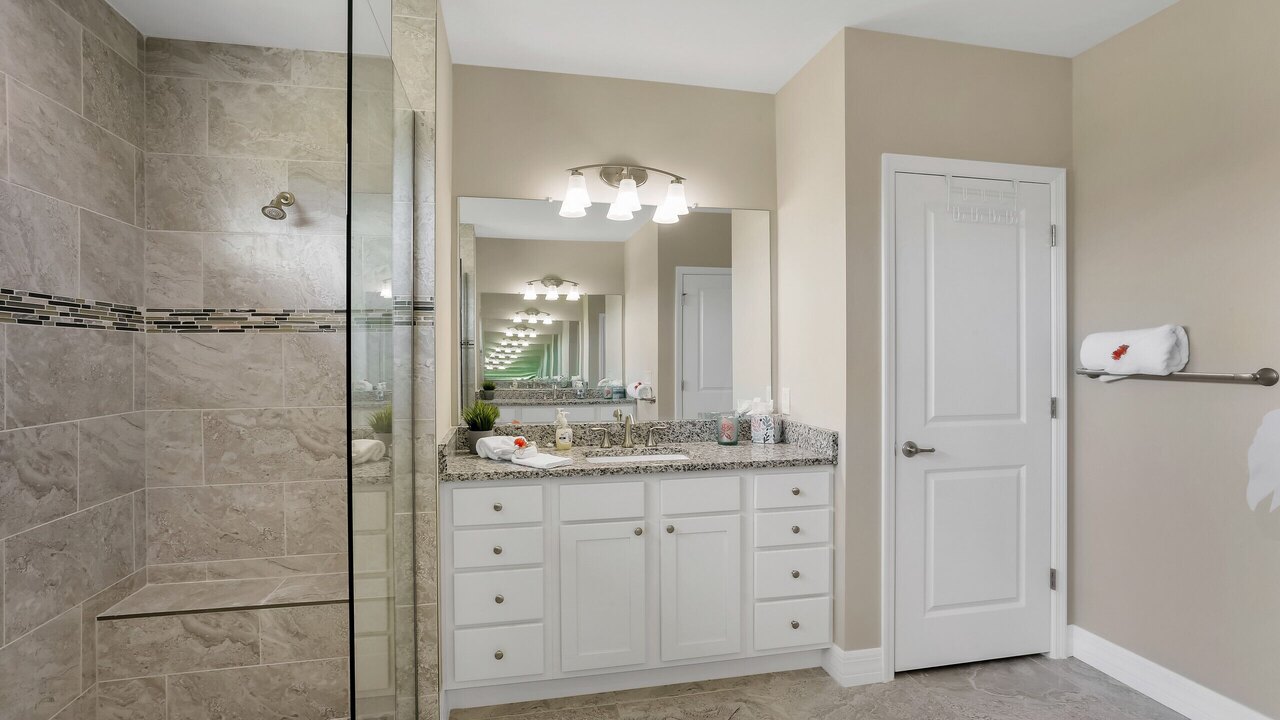 Salty Fins Villa - Image 15