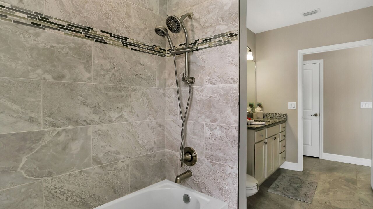 Salty Fins Villa - Image 20