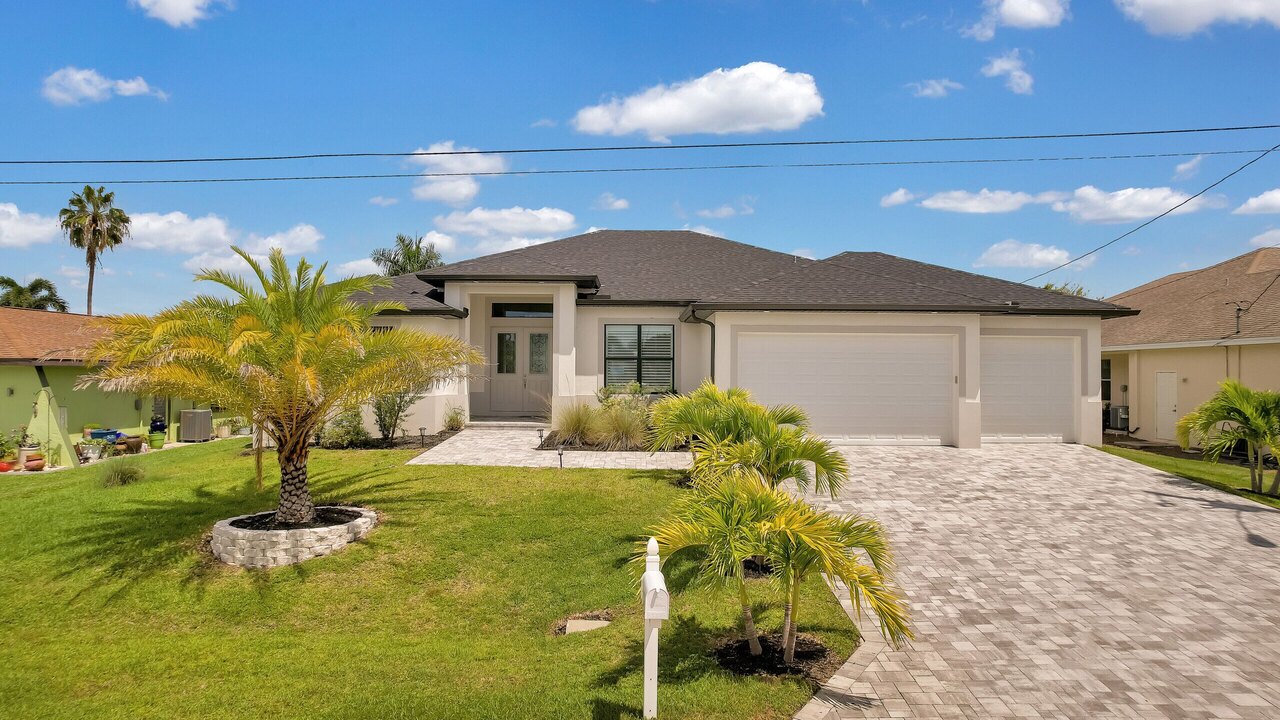 Salty Fins Villa - Image 35