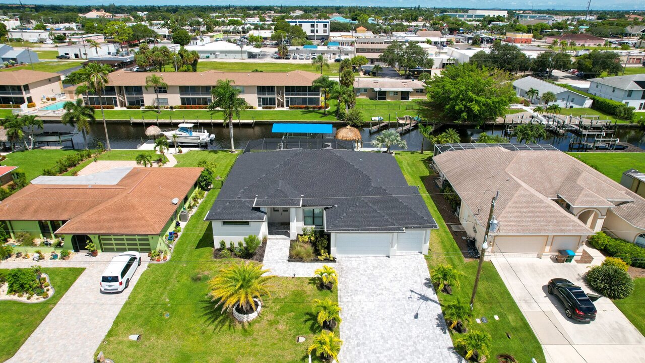 Salty Fins Villa - Image 34