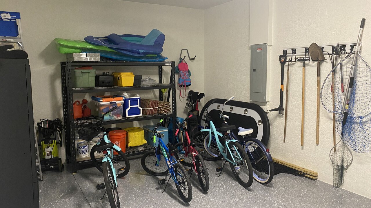 Salty Fins Villa - Image 36