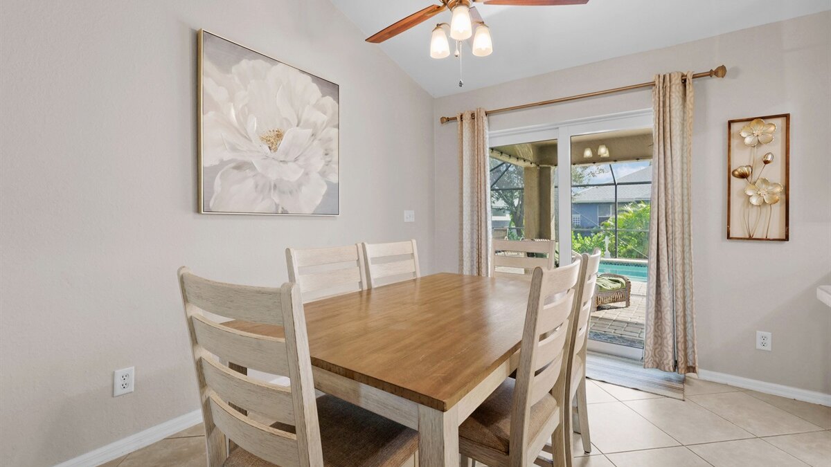 Tropical Paradise Villa - Image 7