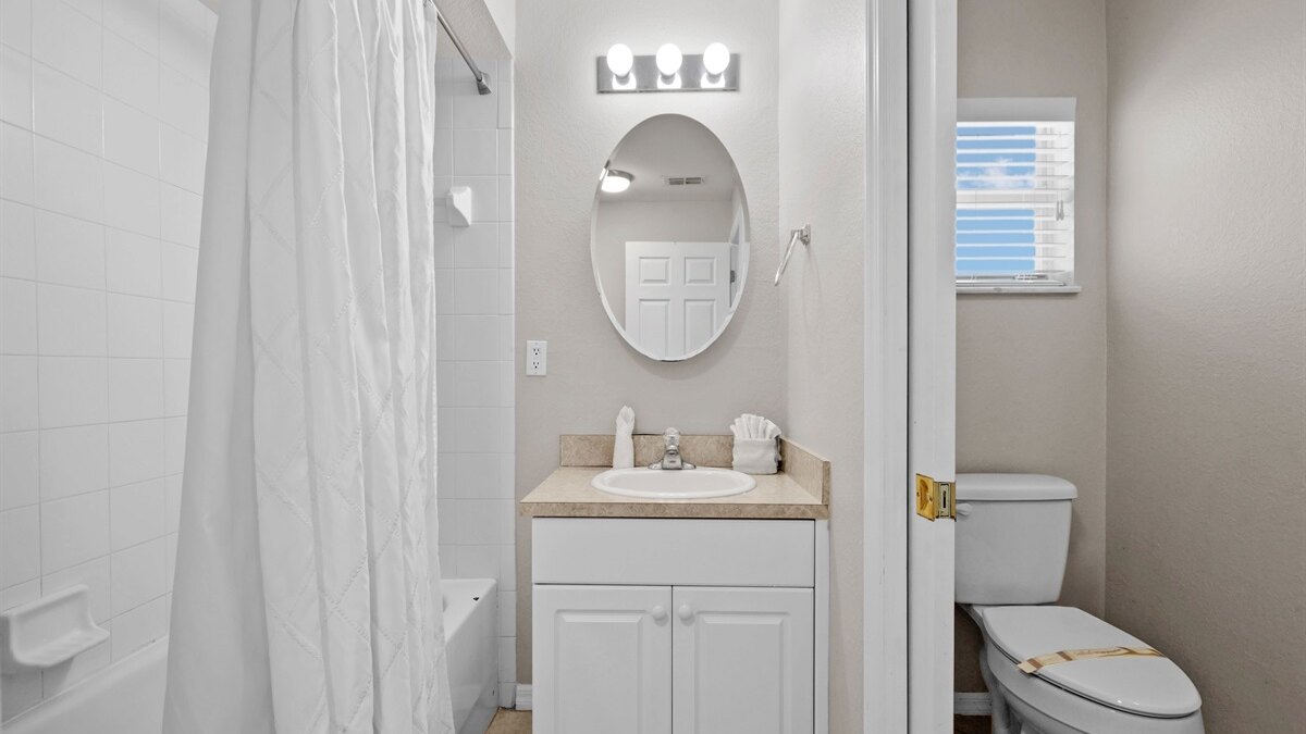 Tropical Paradise Villa - Image 17