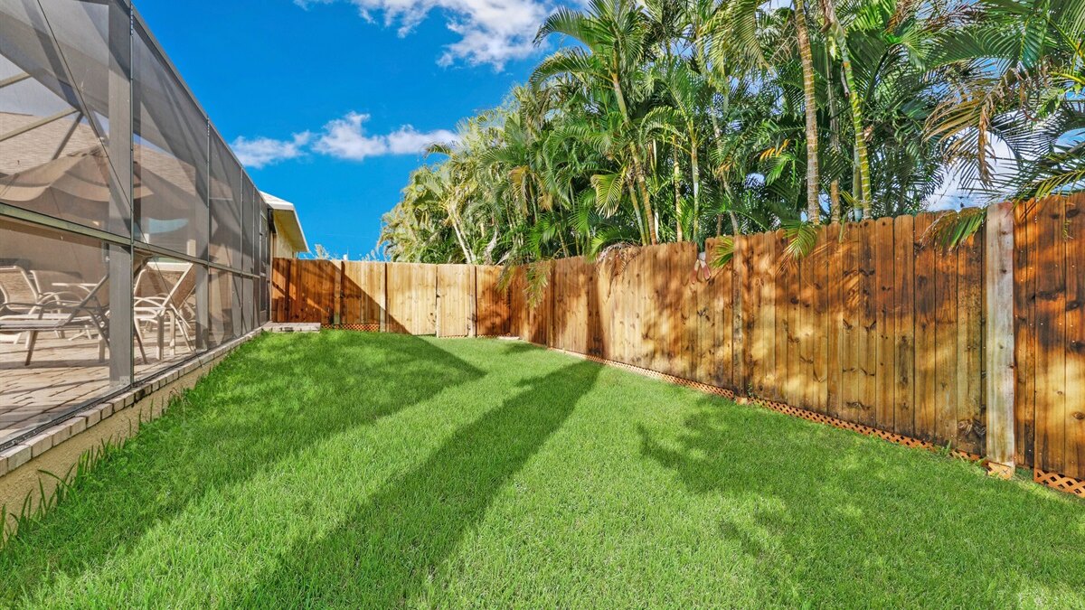 Tropical Paradise Villa - Image 26