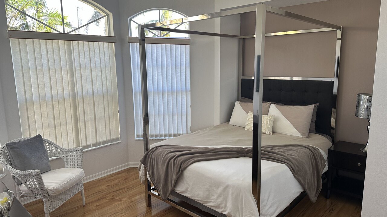 Westend Villa - Image 13