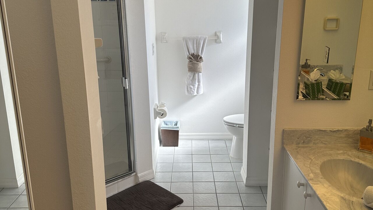 Westend Villa - Image 14