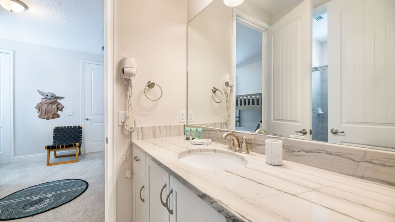 397 Southfield St - Image 28