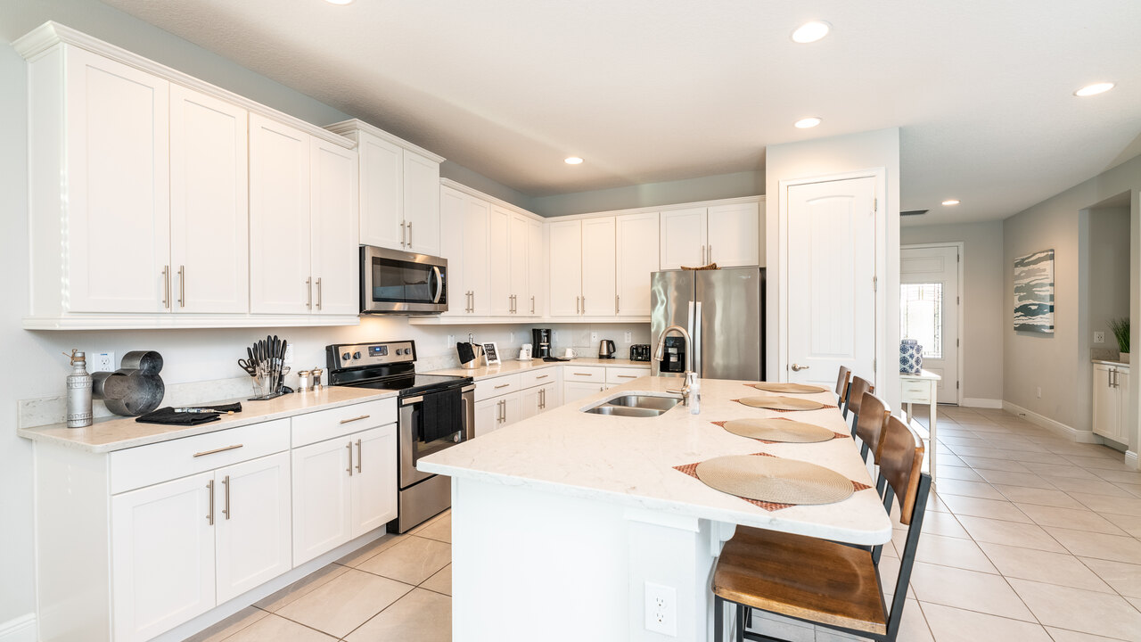 7484 Marker Avenue - Image 5