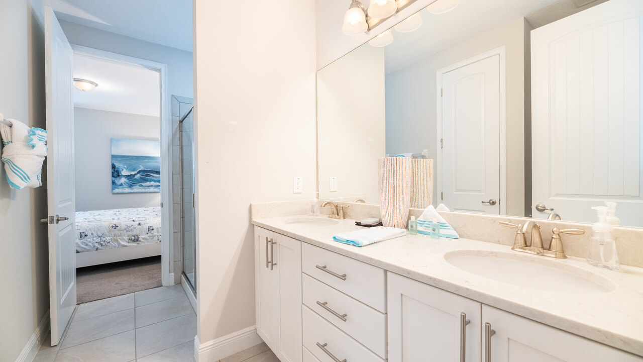 7484 Marker Avenue - Image 15