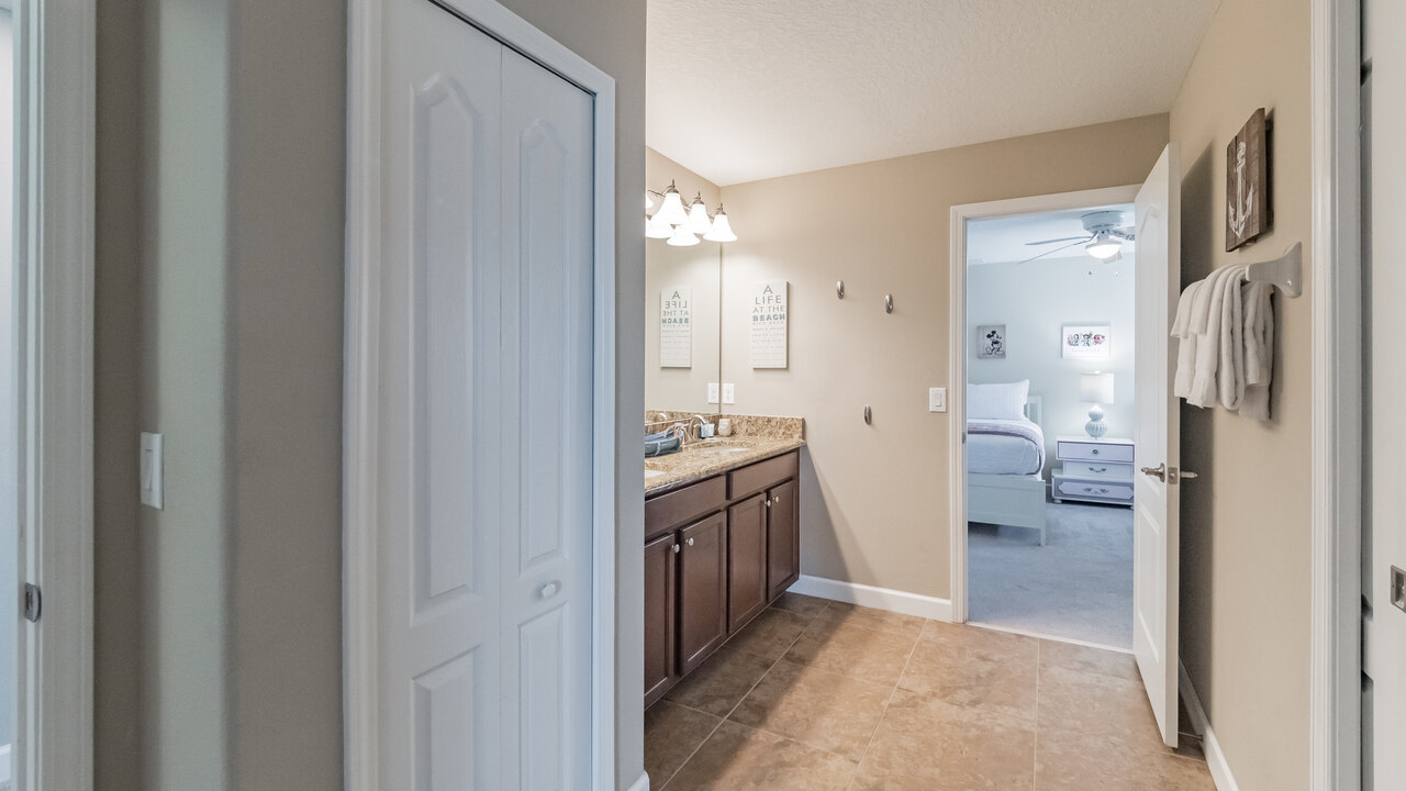 1425 Thunderbird Rd - Image 18