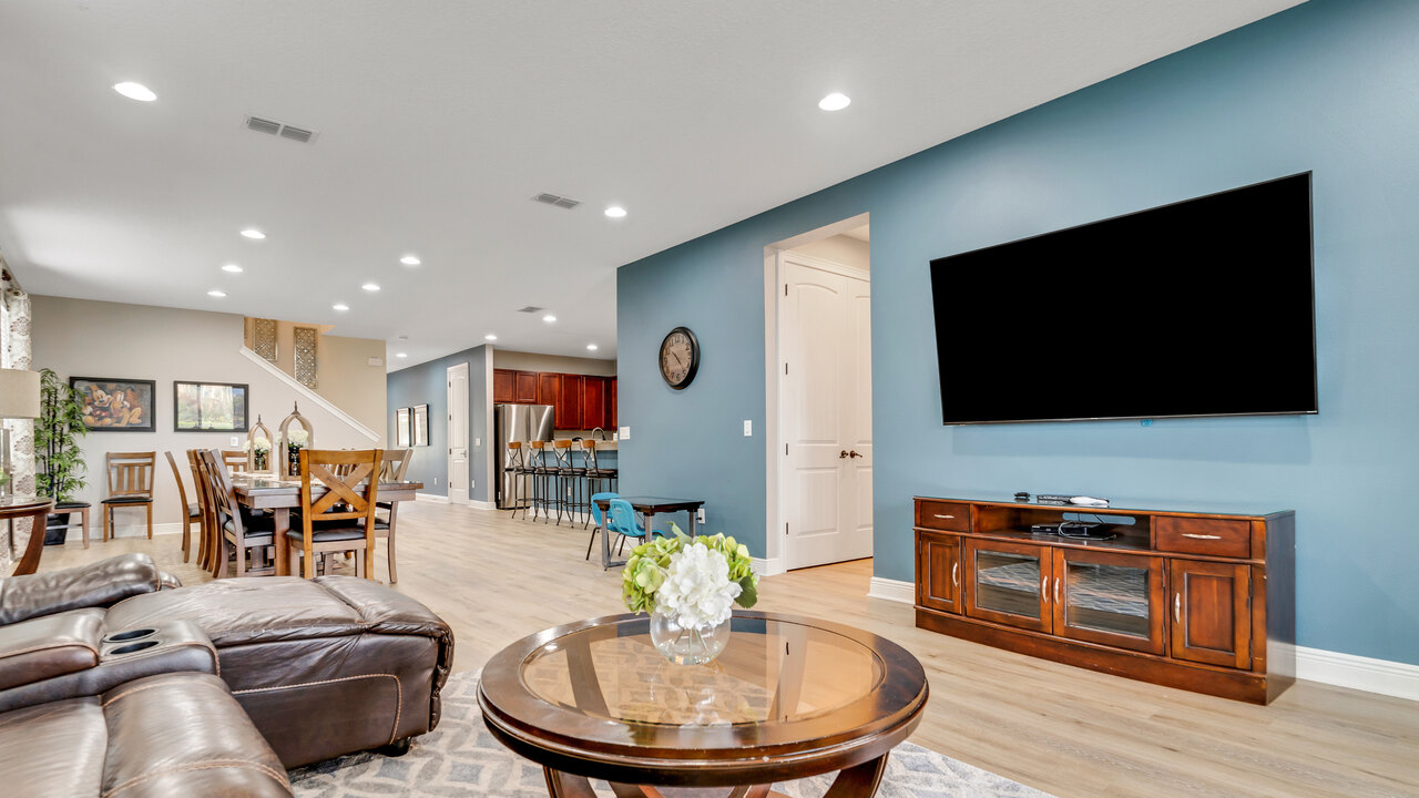 7668 Wilmington Loop - Image 6