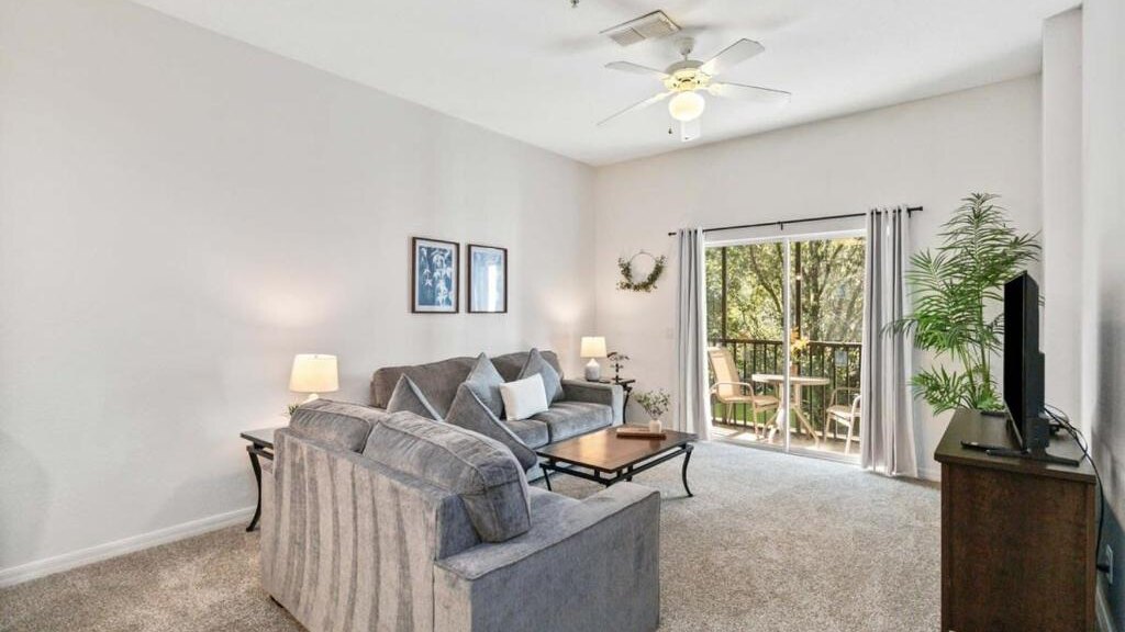 611 Rum Run - Image 10