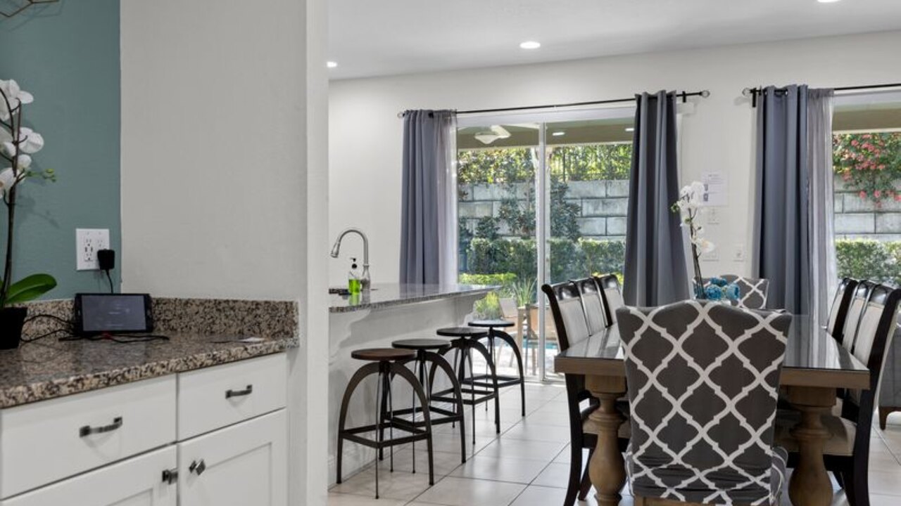 320 Pet Friendly 6BD Villa - Pool&Spa - Image 5