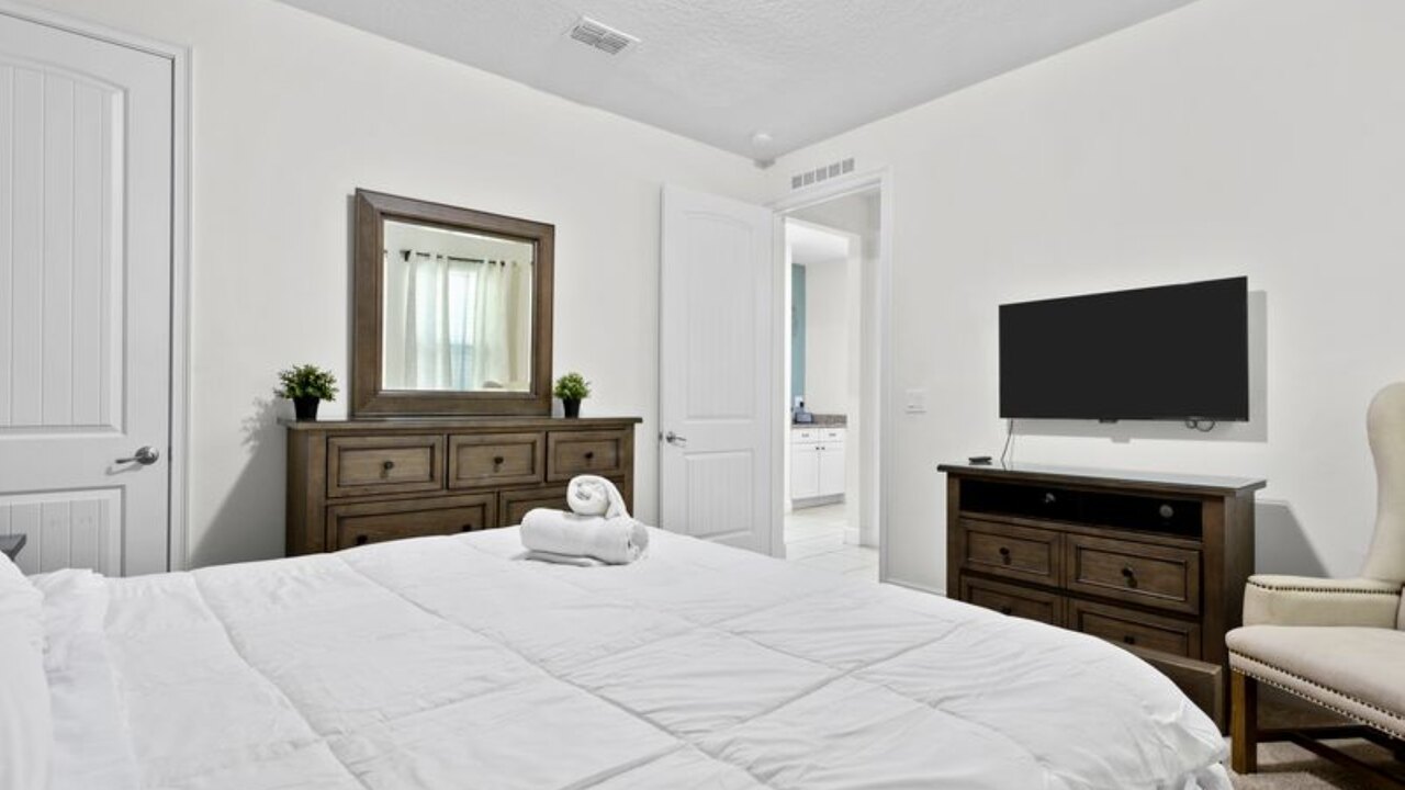 320 Pet Friendly 6BD Villa - Pool&Spa - Image 10