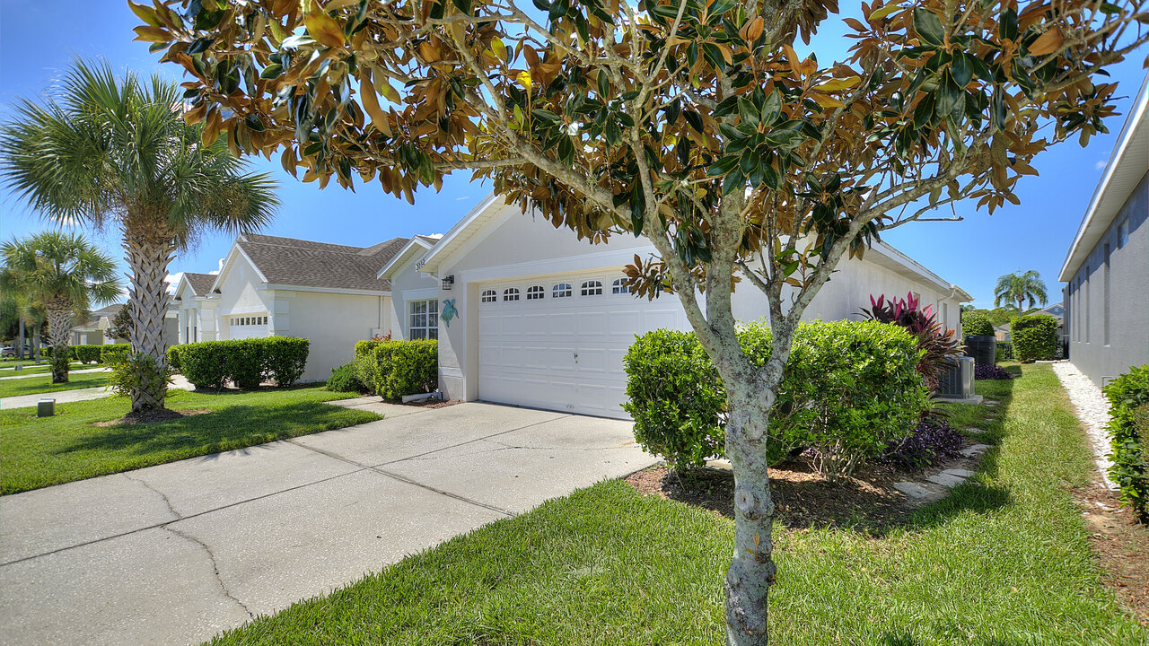 2232-New to rentals! Family home with Pool & Hot Tub! - Image 3