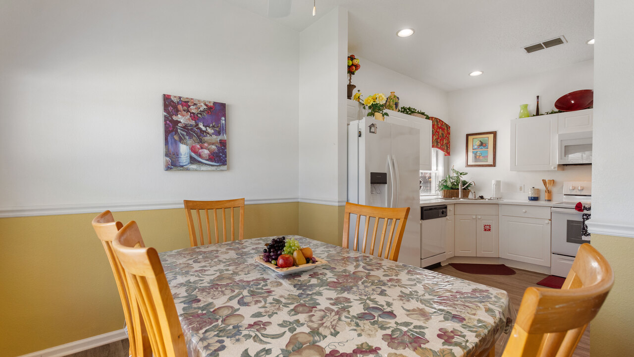 2232-New to rentals! Family home with Pool & Hot Tub! - Image 10