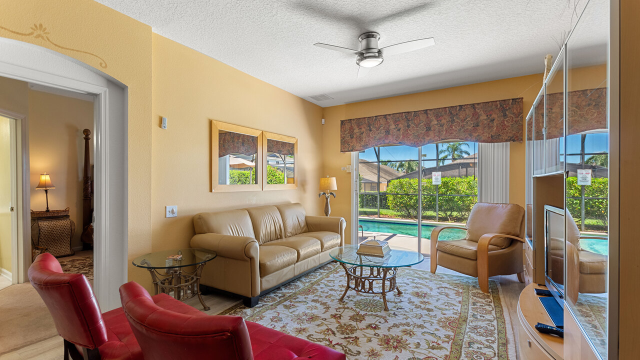 2232-New to rentals! Family home with Pool & Hot Tub! - Image 15