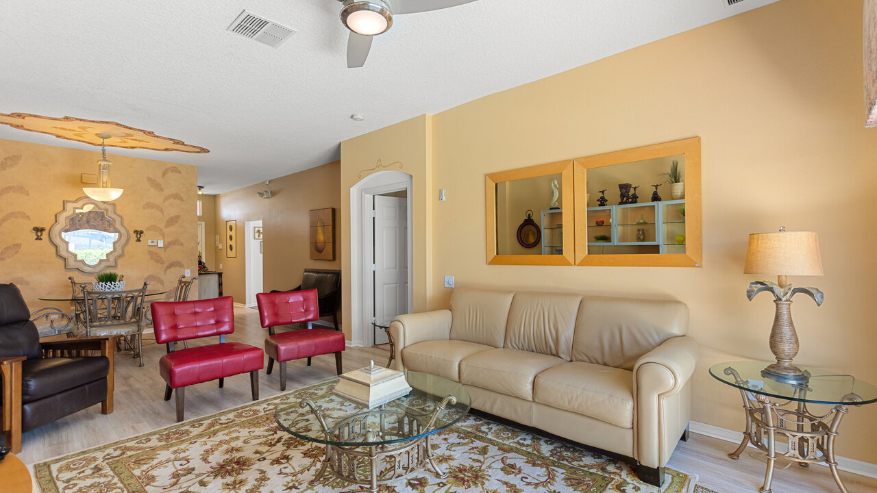 2232-New to rentals! Family home with Pool & Hot Tub! - Image 18