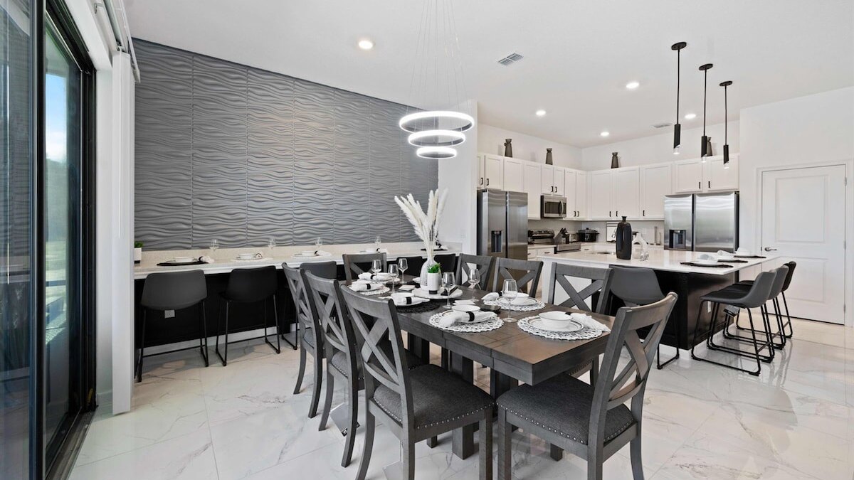 1209-9-B -Mansion themed with pool near Disney - Image 10