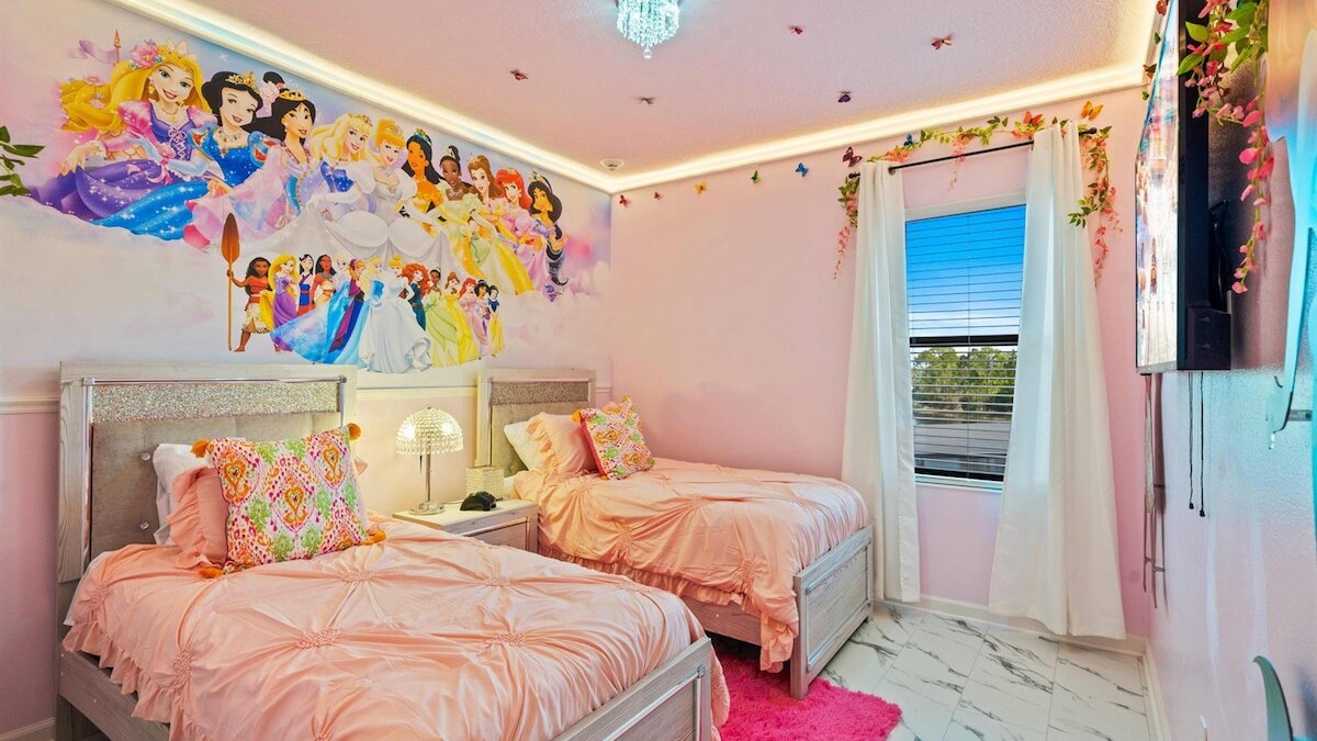 1209-9-B -Mansion themed with pool near Disney - Image 21