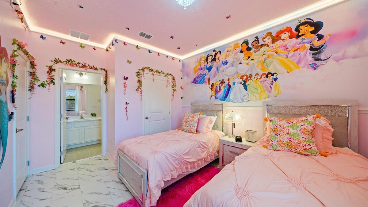 1209-9-B -Mansion themed with pool near Disney - Image 22