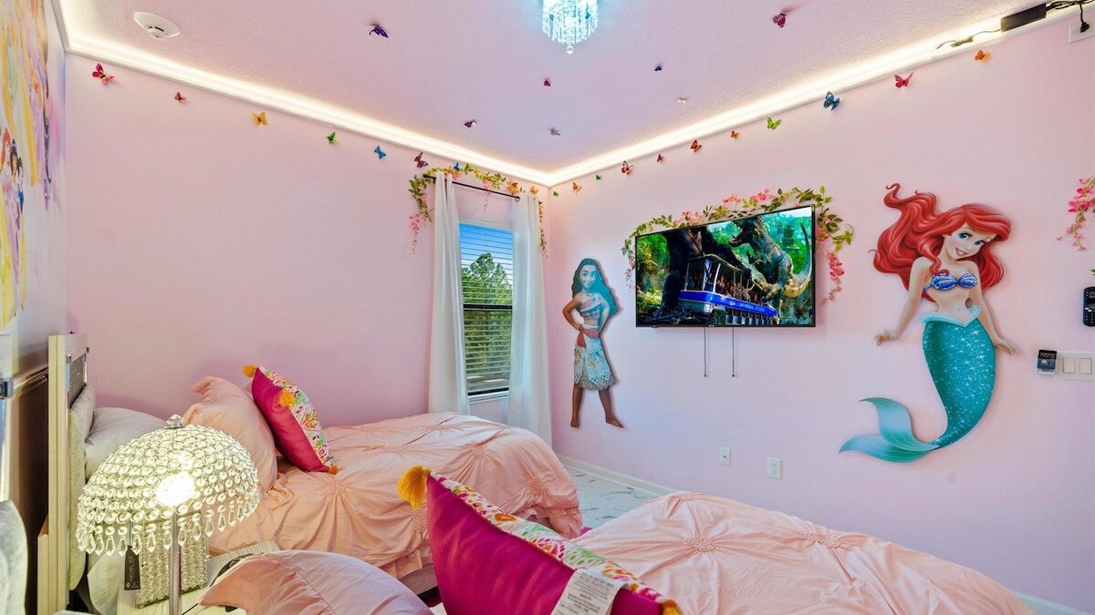 1209-9-B -Mansion themed with pool near Disney - Image 23