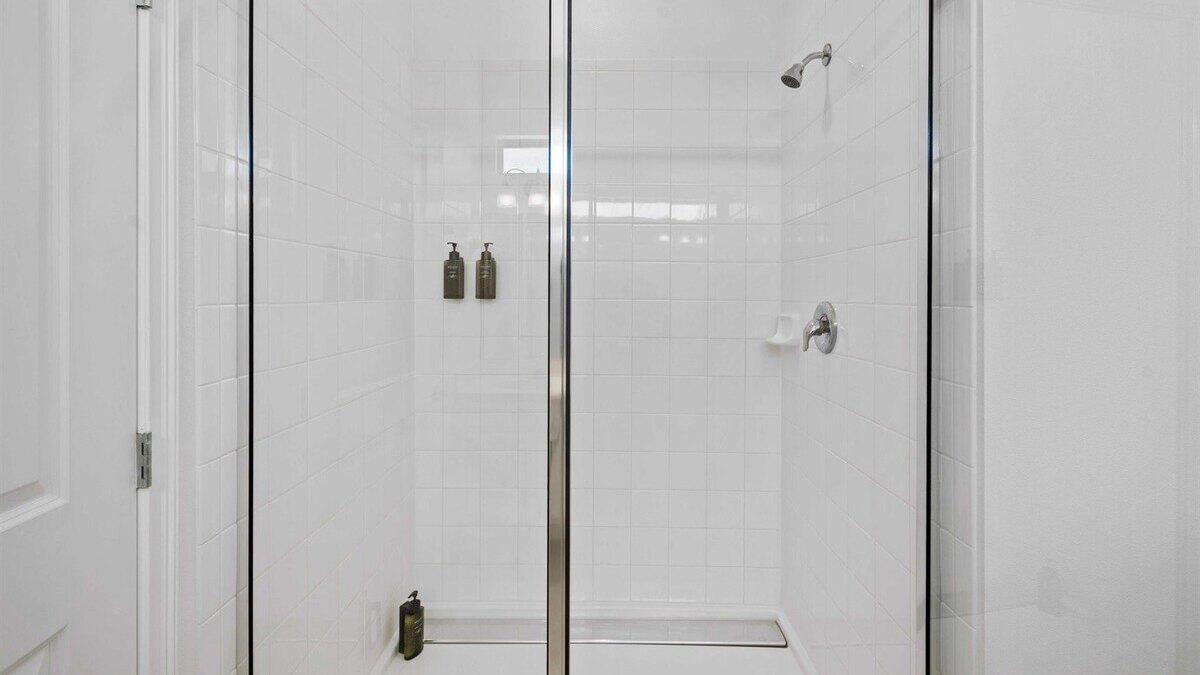 1209-9-B -Mansion themed with pool near Disney - Image 47