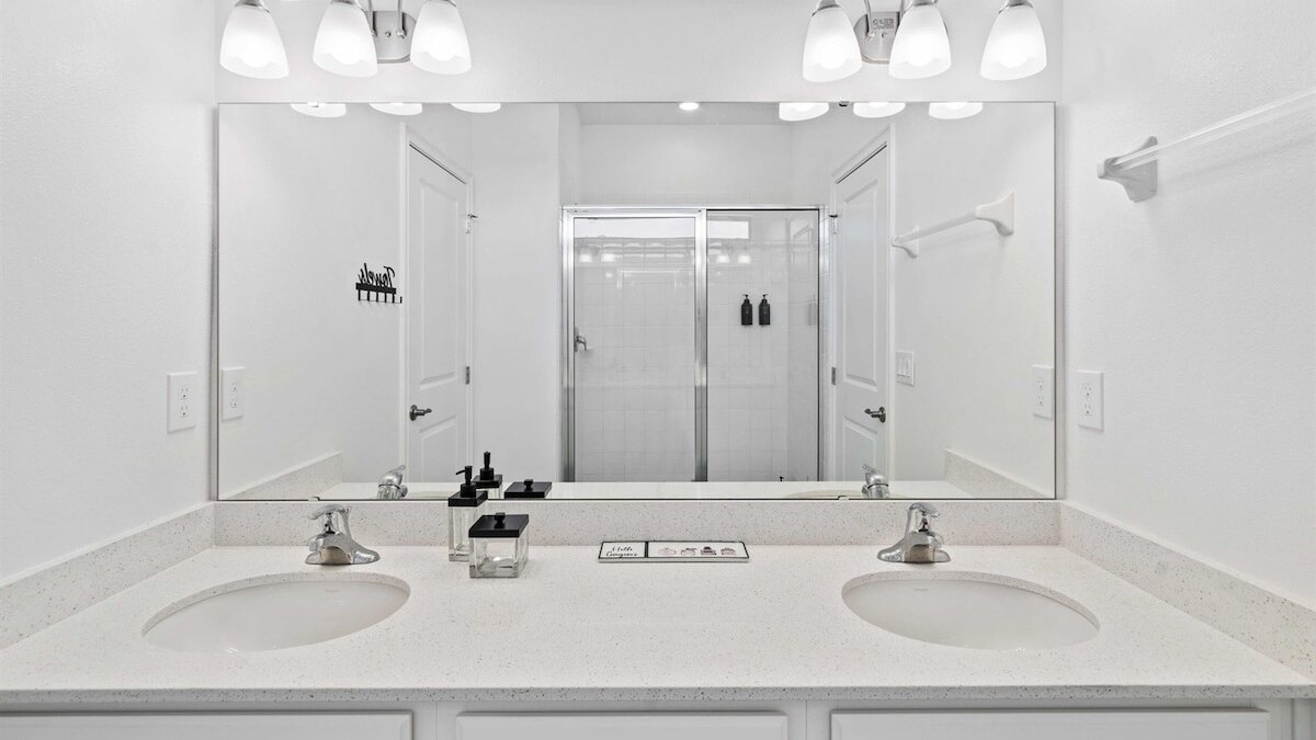 1209-9-B -Mansion themed with pool near Disney - Image 50