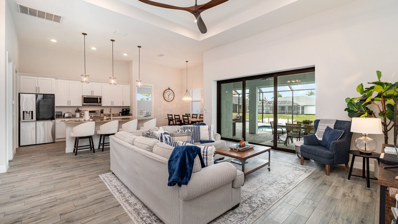 Blue Lagoon Villa - Image 2