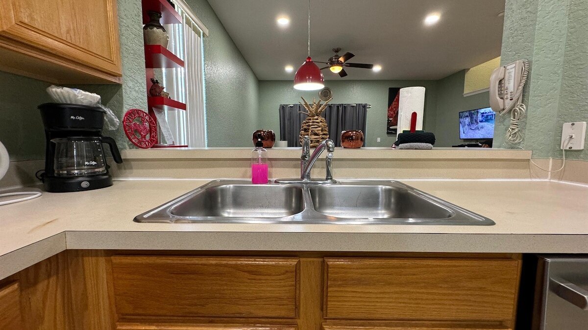 1307 Charming Regal Palms Villa - Image 13