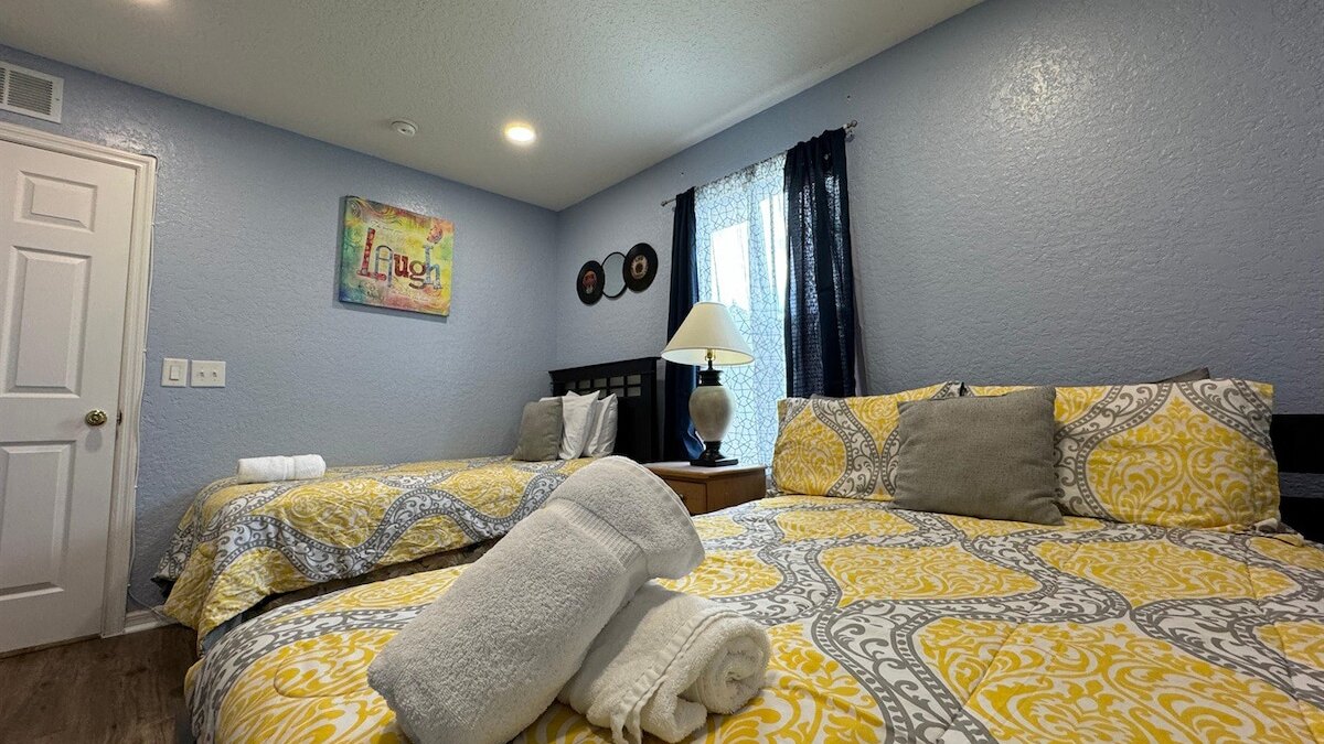 1307 Charming Regal Palms Villa - Image 29