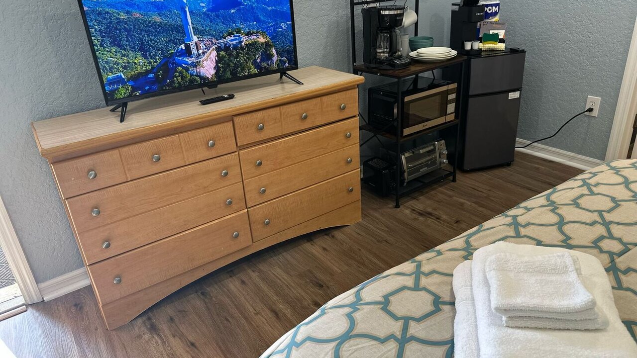 1307 Charming Regal Palms Villa - Image 47