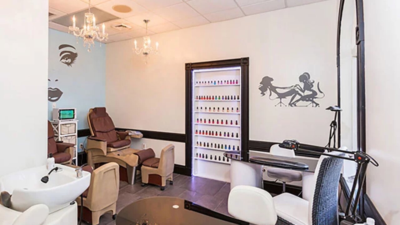 1307 Charming Regal Palms Villa - Image 65