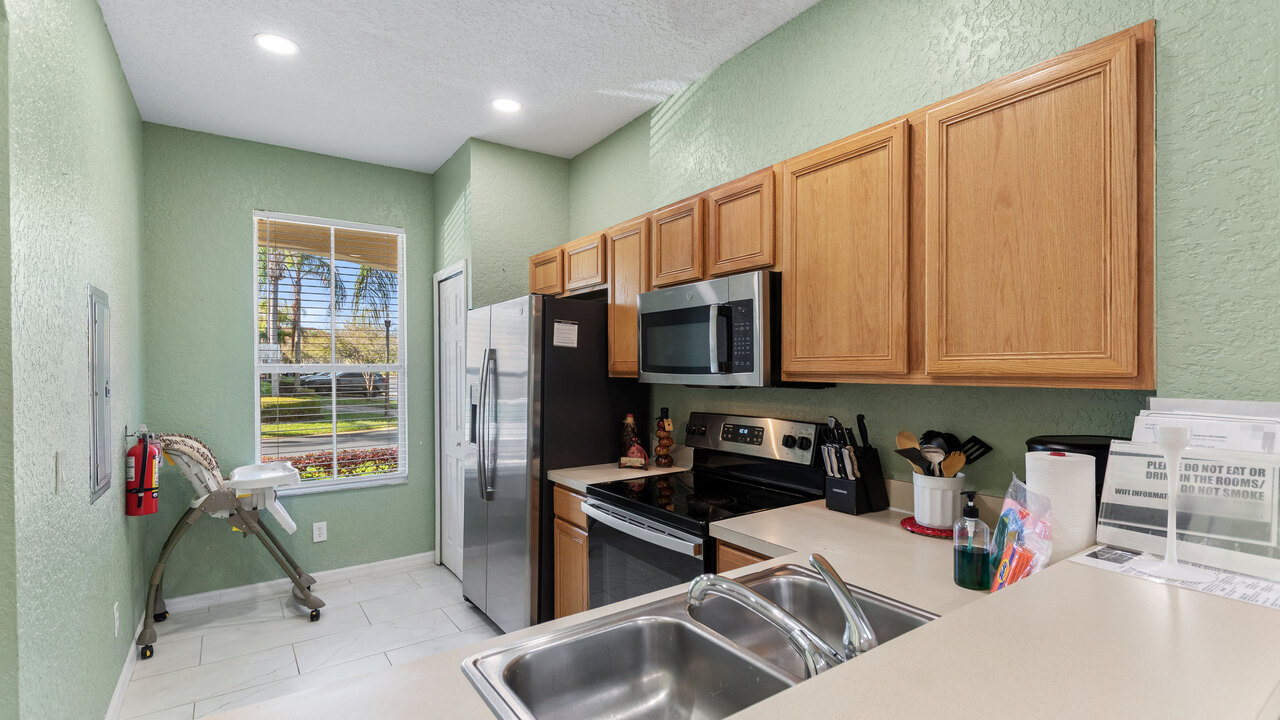 1307 Charming Regal Palms Villa - Image 7