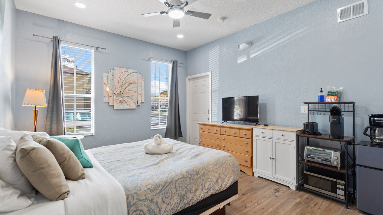 1307 Charming Regal Palms Villa - Image 12