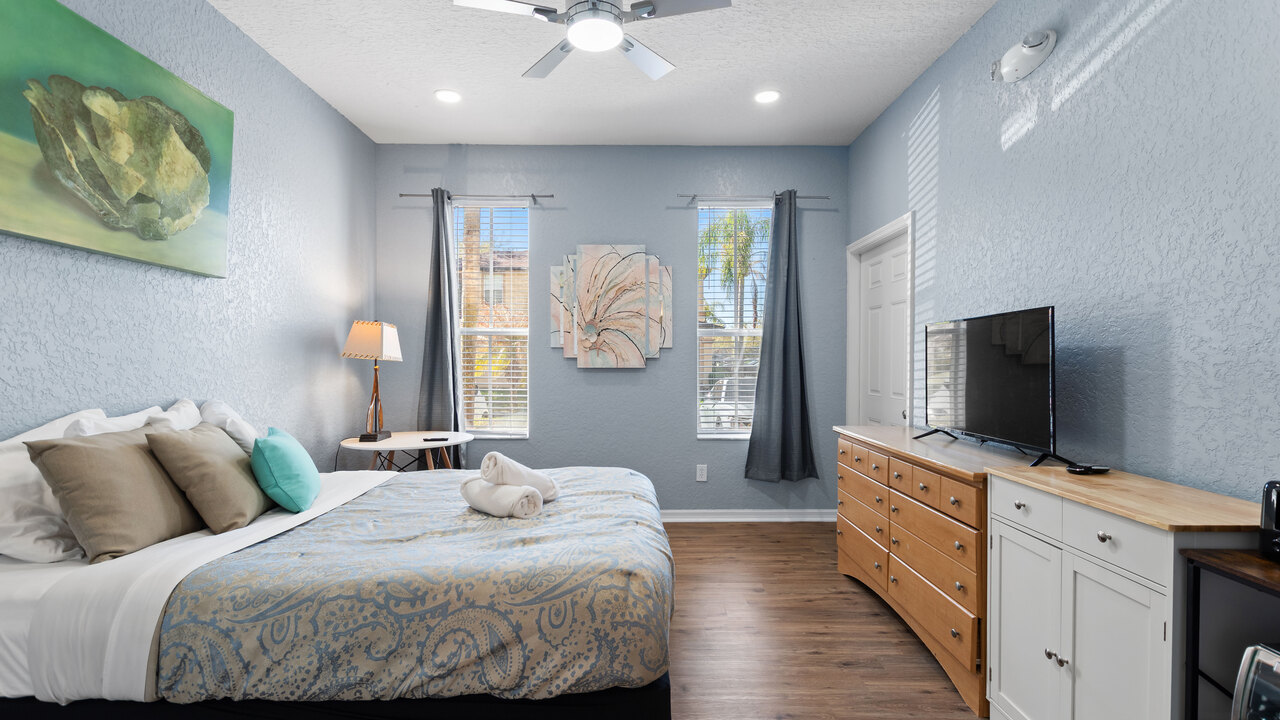 1307 Charming Regal Palms Villa - Image 13