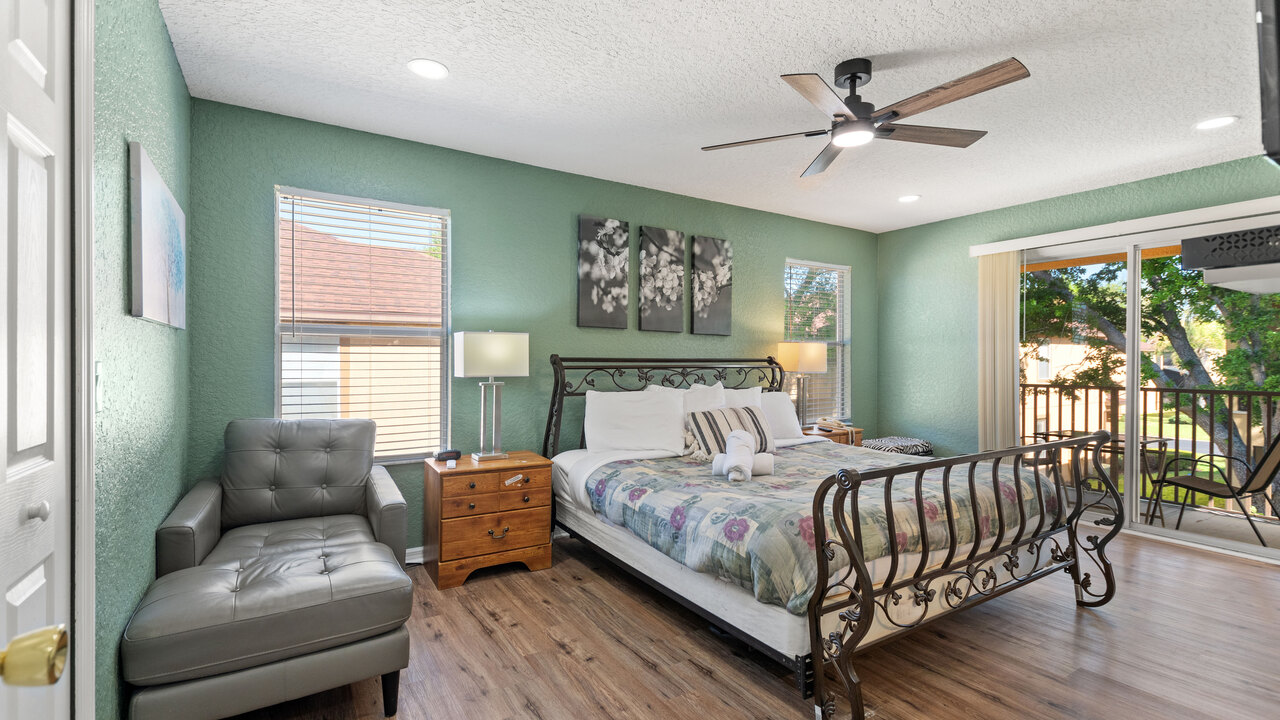 1307 Charming Regal Palms Villa - Image 24
