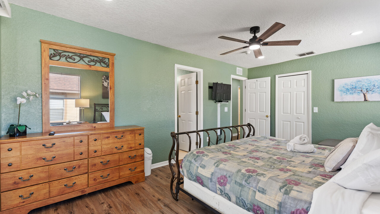 1307 Charming Regal Palms Villa - Image 29