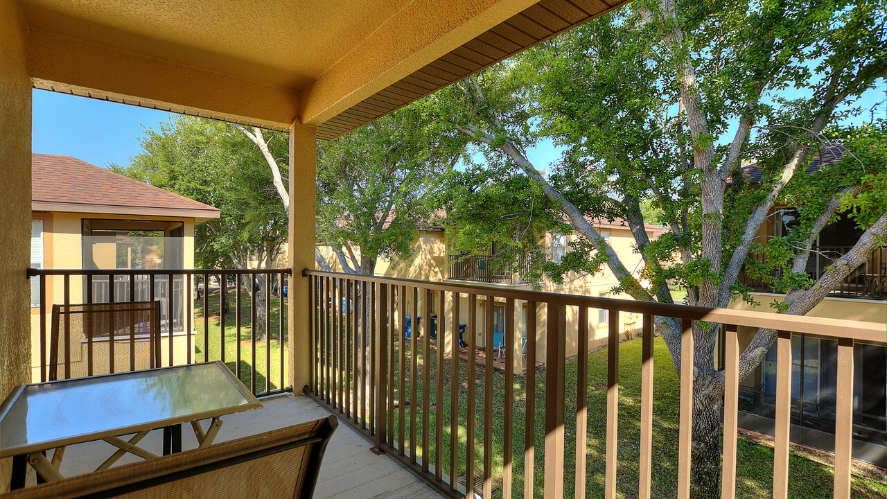 1307 Charming Regal Palms Villa - Image 31