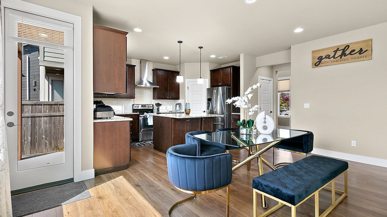 14314 The Puyallup Getaway 4BD Home - Image 9