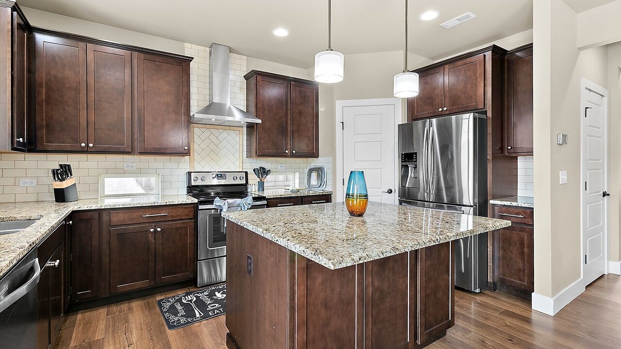 14314 The Puyallup Getaway 4BD Home - Image 14