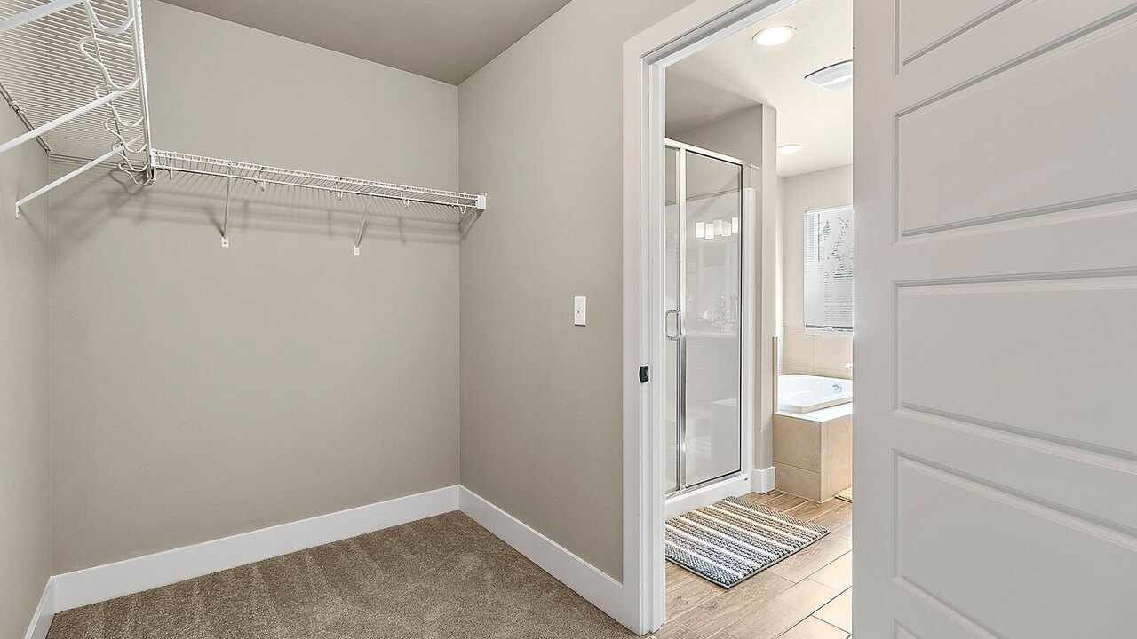 14314 The Puyallup Getaway 4BD Home - Image 26