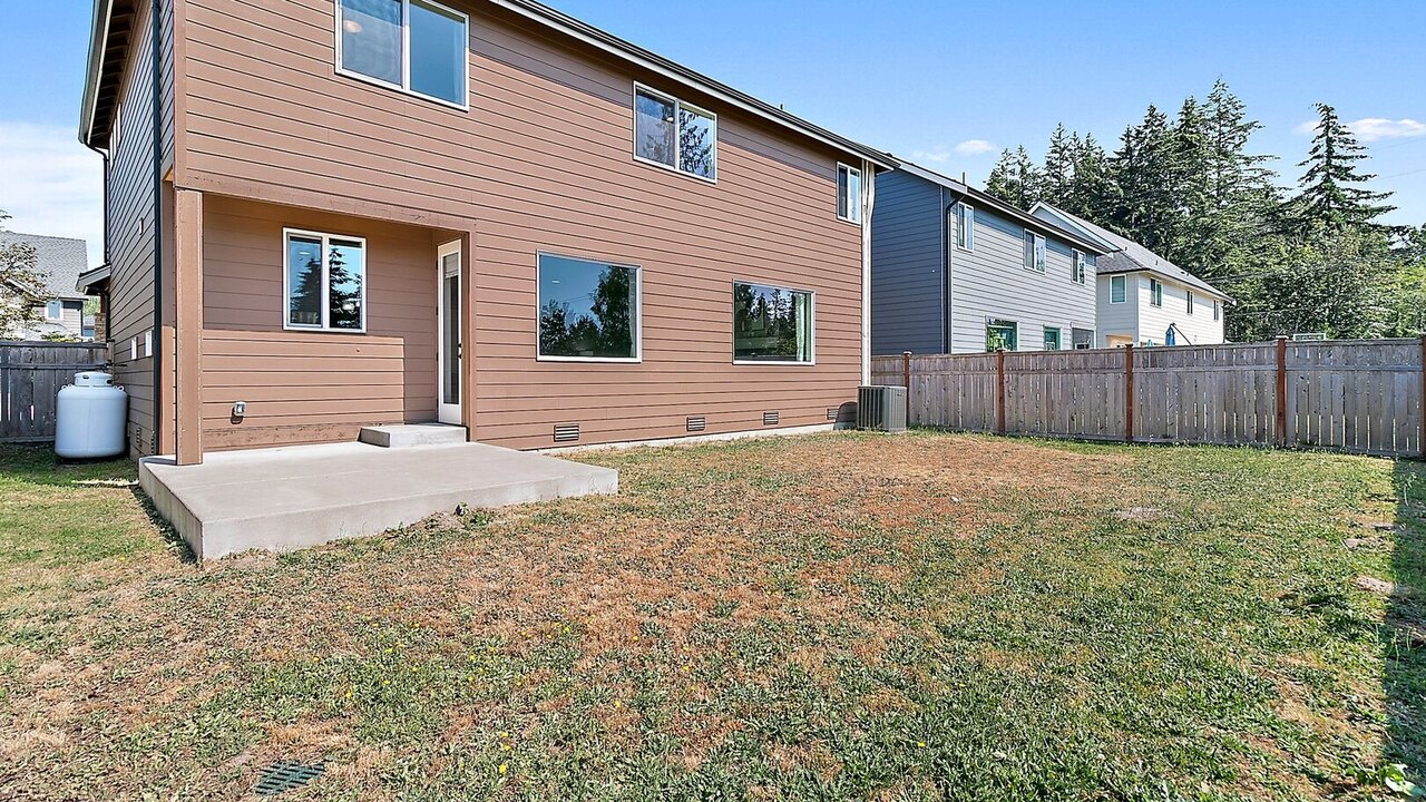 14314 The Puyallup Getaway 4BD Home - Image 35