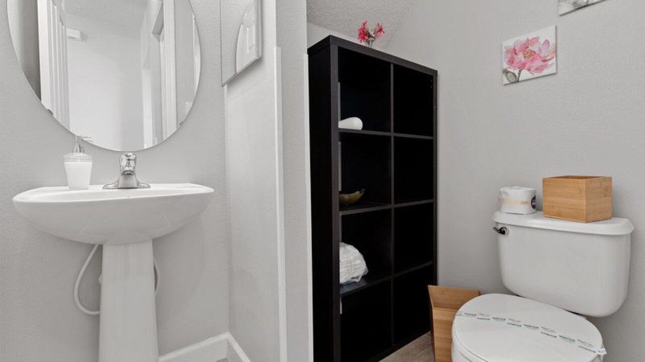 1432 Villa- 4BD Pool/Spa-sleeps 14 - Image 20