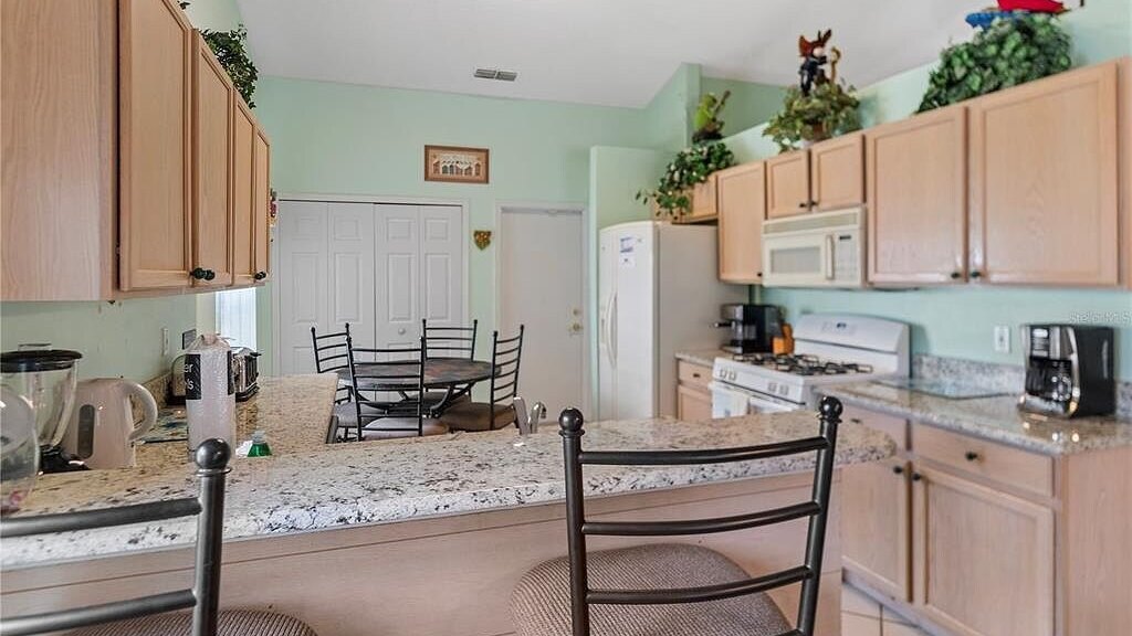 1589Pool House 4bd Villa with game room - Image 9