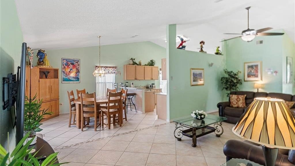 1589Pool House 4bd Villa with game room - Image 7