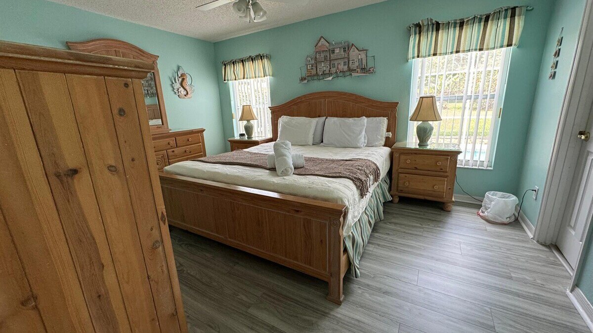 1589Pool House 4bd Villa with game room - Image 12