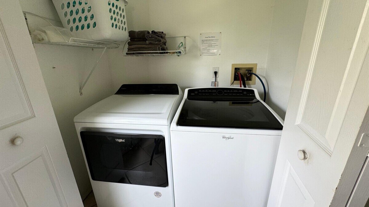 1589Pool House 4bd Villa with game room - Image 23