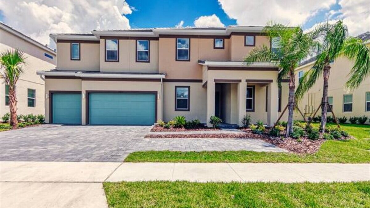 2413-As Seen On TV Wonderful World Bowling Villa (Veran - Image 1