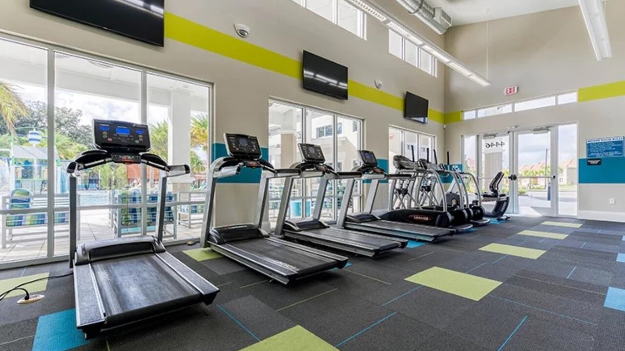 2413-As Seen On TV Wonderful World Bowling Villa (Veran - Image 5